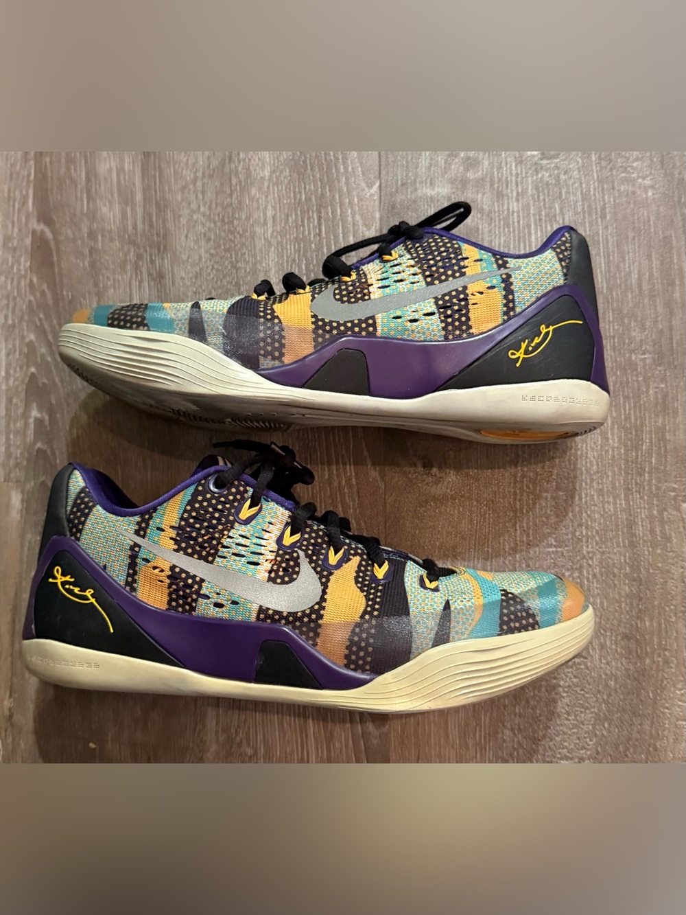 Nike Kobe 9 EM Low "Pop Art" (see description)
